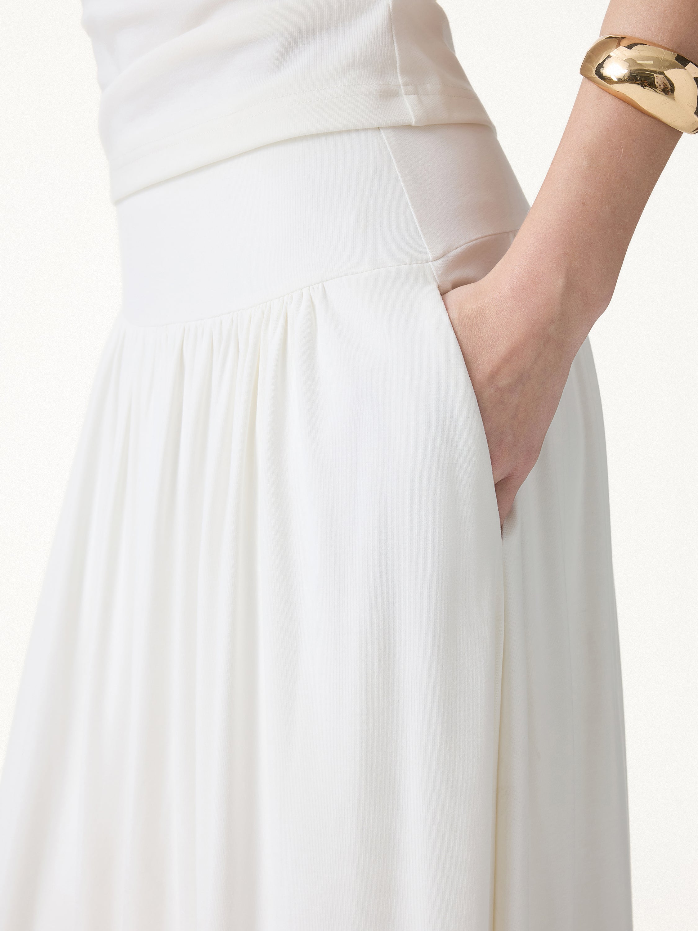 SkinKiss Mid Rise Gathered Midi Skirt with Pockets